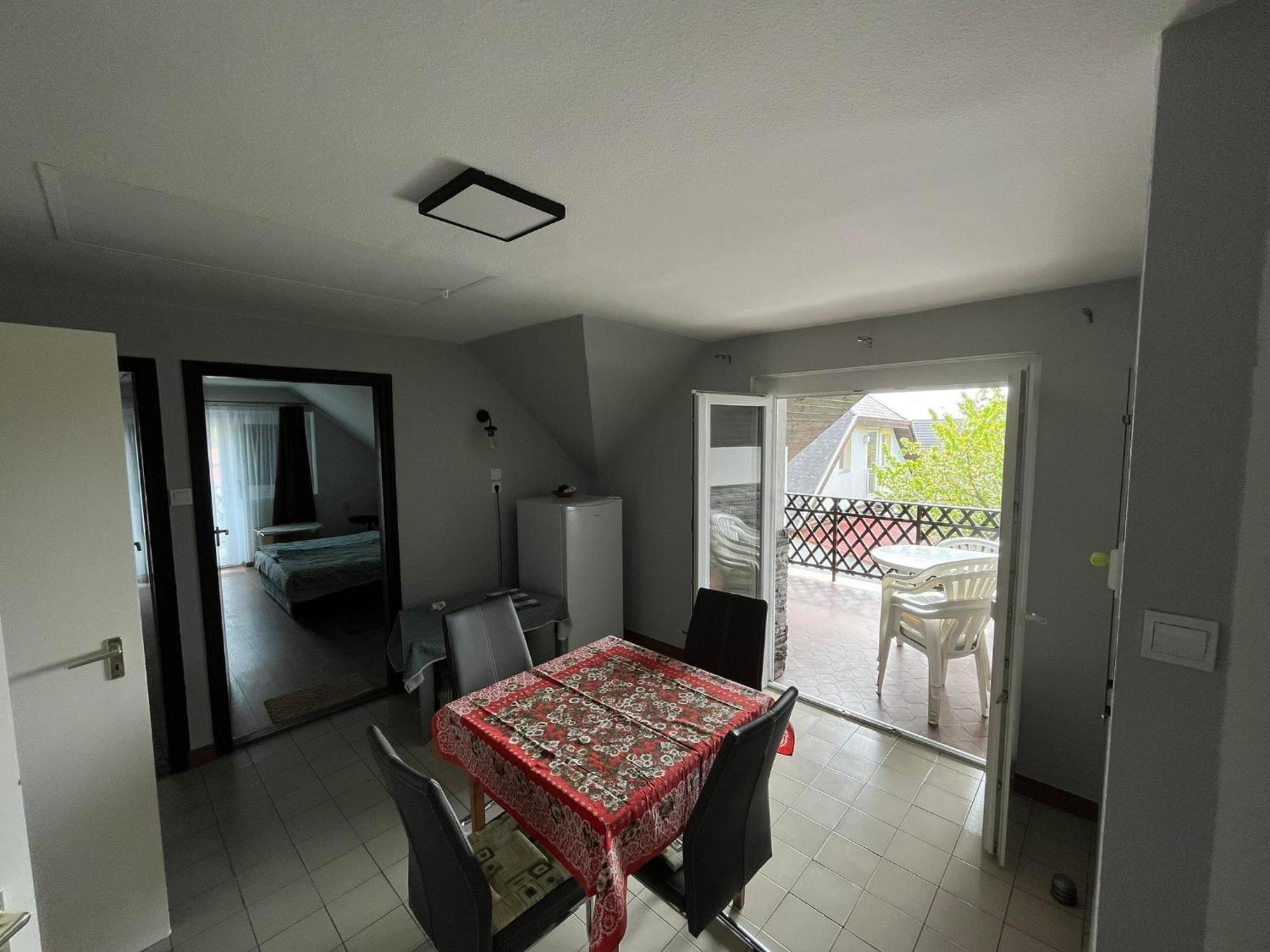 Talaber Vendeghaz Apartment Vonyarcvashegy Exterior photo